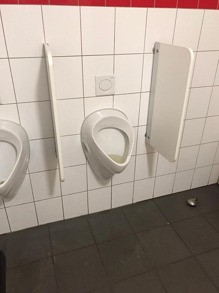  verstopt urinoir Leiden